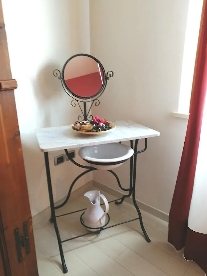 Apartment Siena Home And Sailing Italy